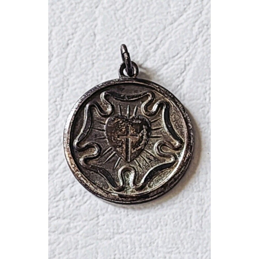 Sterling Silver Antique Art Deco "I Am Lutheran" Sacred Heart Round Pendant 8g